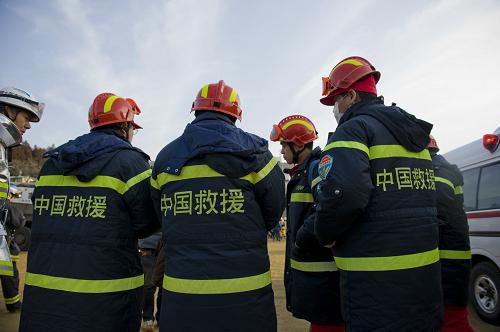 抢时间全力搜救——云南镇雄山体滑坡灾害救援见闻